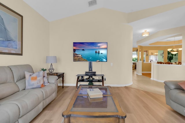 651 Regina Cir, Oakland, FL 34787 - photo 6