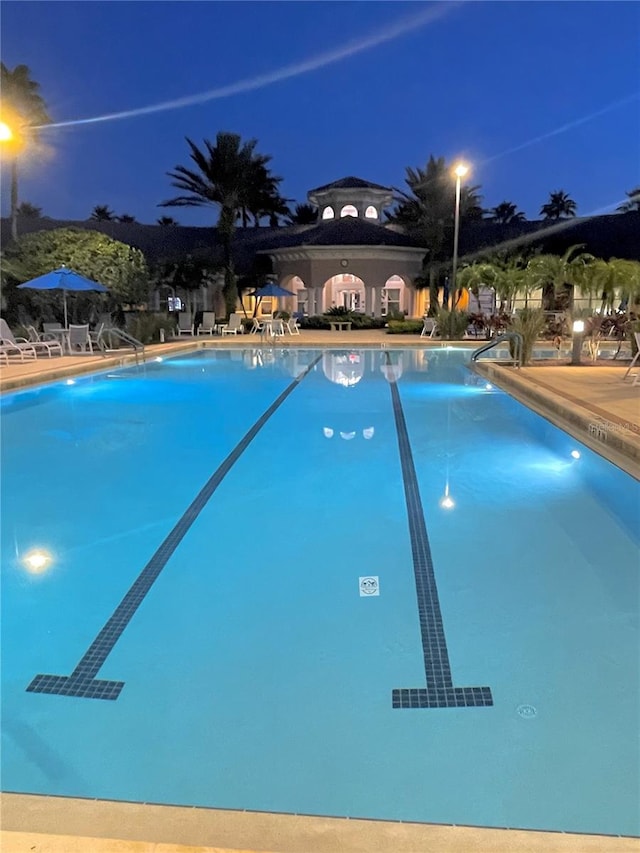 1351 Venezia Ct Unit 201, Davenport, FL 33896 - view of community pool
