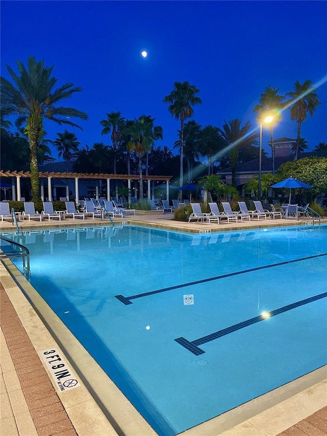 1351 Venezia Ct Unit 201, Davenport, FL 33896 - view of community pool