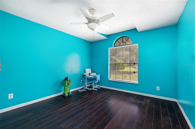 2695 Hilliard Ct, Kissimmee, FL 34744 - photo 25