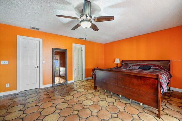 2695 Hilliard Ct, Kissimmee, FL 34744 - photo 31