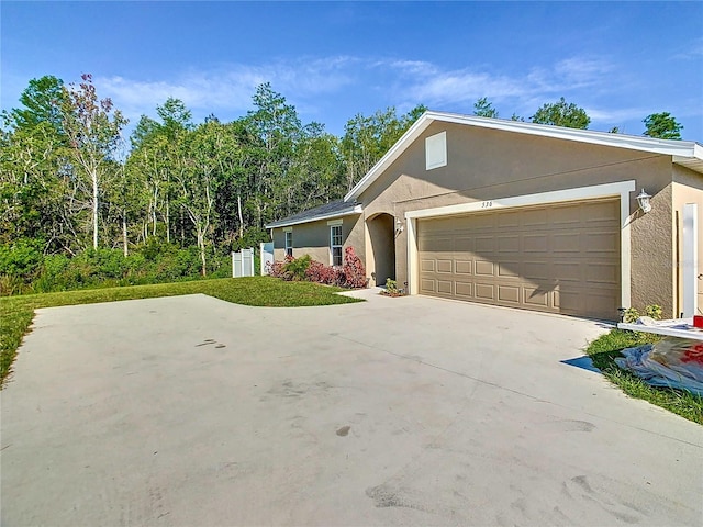536 Bristol Cir, Kissimmee, FL 34758 - photo 3