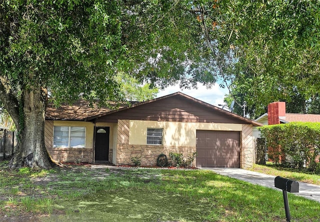 141 Varner Dr SW, Winter Haven, FL 33880 - photo 1