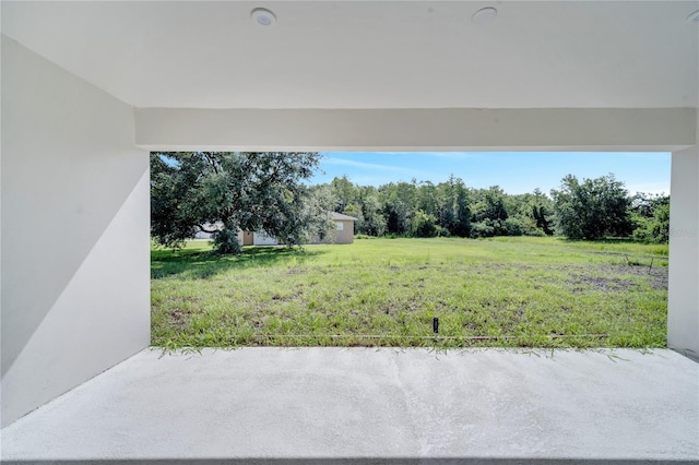 547 Viceroy Ct, Kissimmee, FL 34758 - view of grassy yard featuring a patio