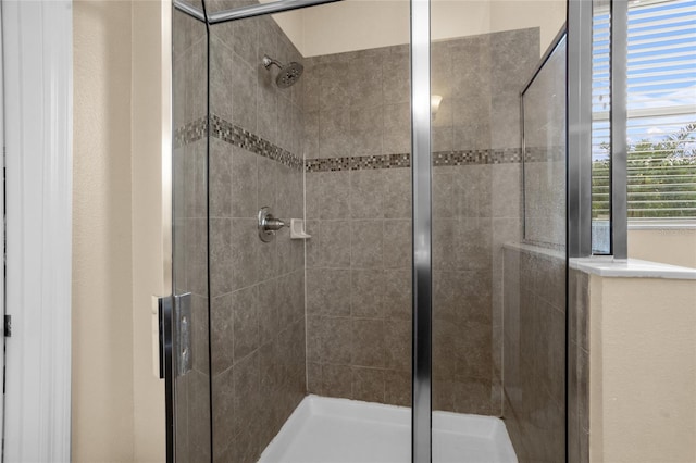 12353 Hammock Hill Dr, Clermont, FL 34711 - bathroom with a shower stall