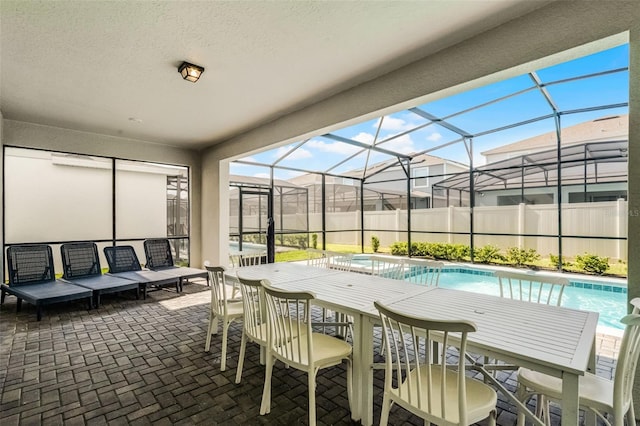 2131 Lelani Cir, Davenport, FL 33897 - view of patio with a lanai