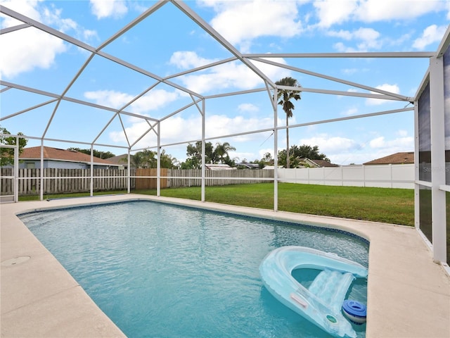 314 Clermont Dr, Kissimmee, FL 34759 - view of pool with glass enclosure