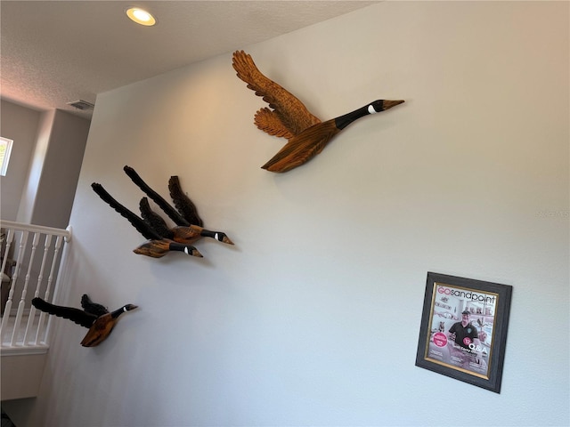 163 Tigerlily Ct, Davenport, FL 33837 - detailed view of recessed lighting and a textured ceiling