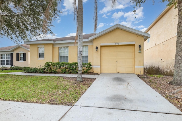 1940 Royal Ridge Dr, Davenport, FL 33896 - photo 1