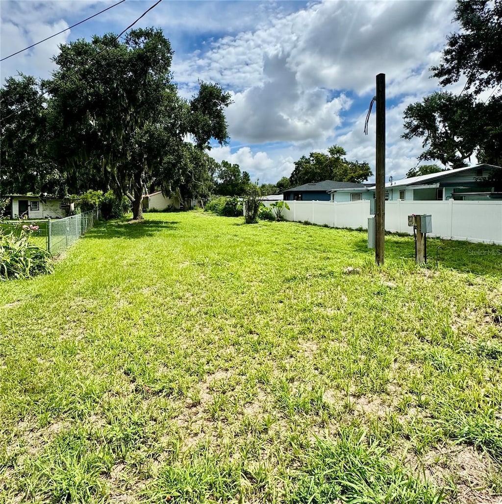 415 Chesney Blvd, Frostproof, FL 33843