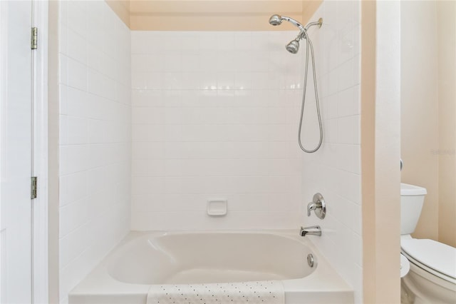 521 Milano Rd, Kissimmee, FL 34759 - bathroom with toilet and  shower combination