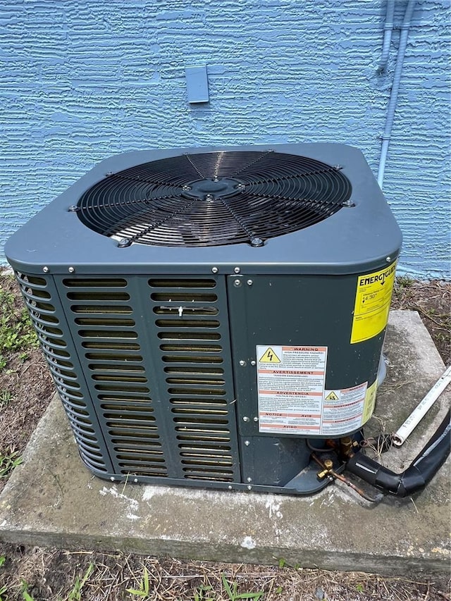 2211 Julianna Ct, Saint Cloud, FL 34769 - exterior view of a cooling unit