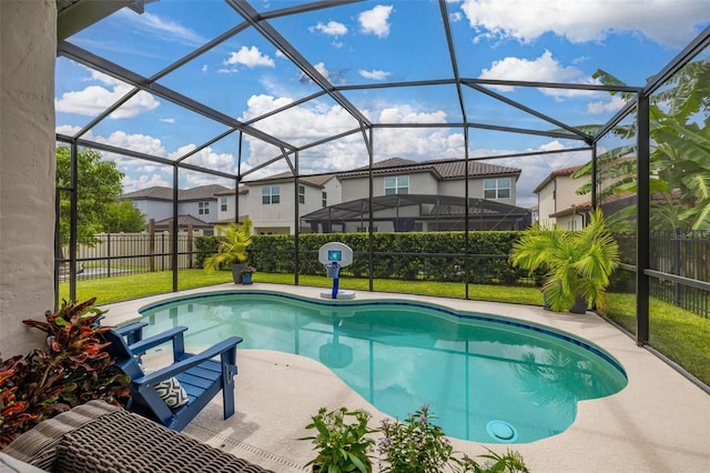 14728 Scott Key Dr, Winter Garden, FL 34787 - view of swimming pool featuring a fenced backyard, a residential view, and a lanai