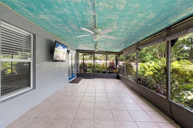 2126 Wekiva Reserve Blvd, Apopka, FL 32703 - unfurnished sunroom with a ceiling fan and healthy amount of natural light