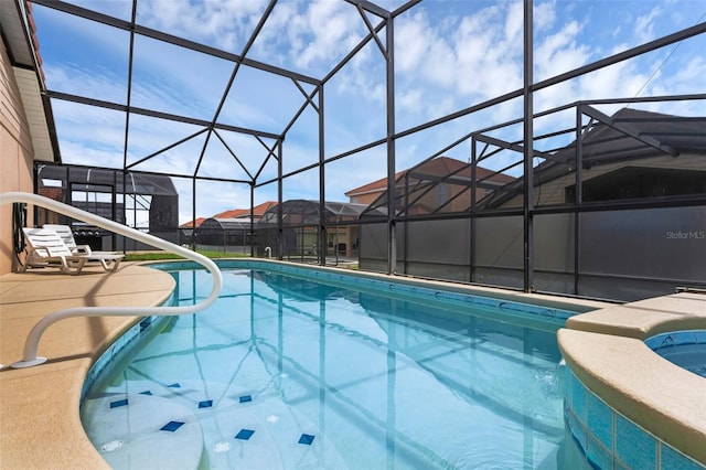 242 Saragossa Ave, Davenport, FL 33897 - view of pool with a lanai, a patio area, and a pool with connected hot tub