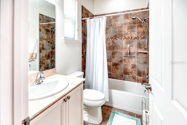 3432 Fallbrook Dr, Poinciana, FL 34759 - bathroom with vanity, shower / bathtub combination with curtain, and tile patterned floors