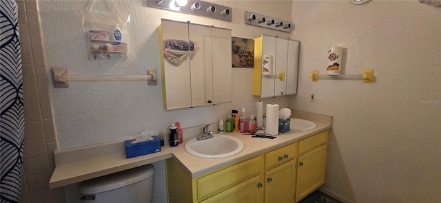 5291 Images Cir Unit 302, Kissimmee, FL 34746 - full bath with vanity and curtained shower