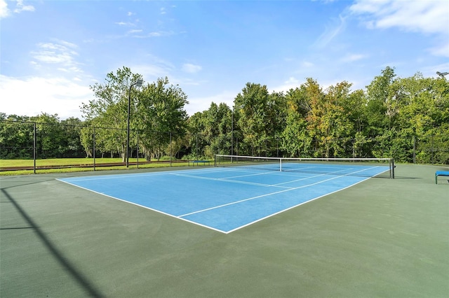 2602 Lodi Cir Unit 107, Kissimmee, FL 34746 - view of tennis court with community basketball court