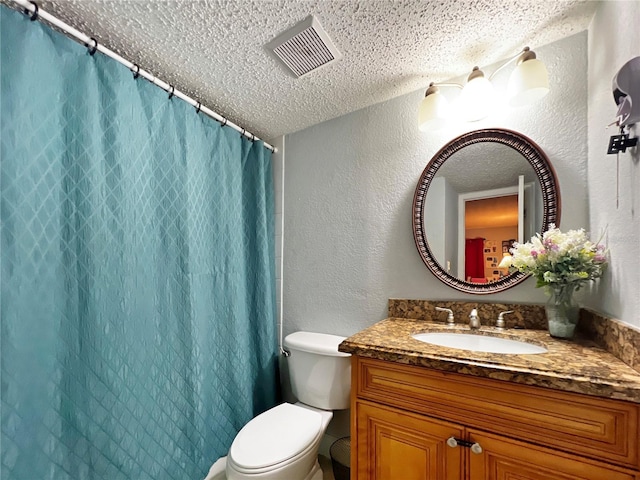 4755 S Texas Ave Unit 4755D, Orlando, FL 32839 - full bath featuring a textured wall, vanity, a textured ceiling, and a shower with shower curtain