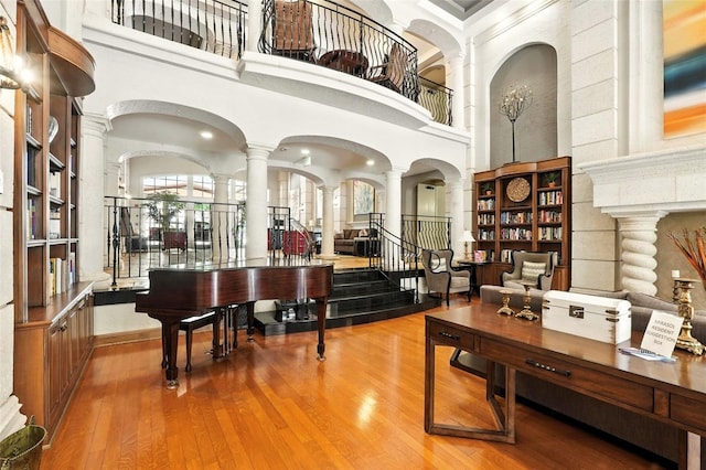 501 Mirasol Cir Unit 213, Celebration, FL 34747 - community lobby with a towering ceiling