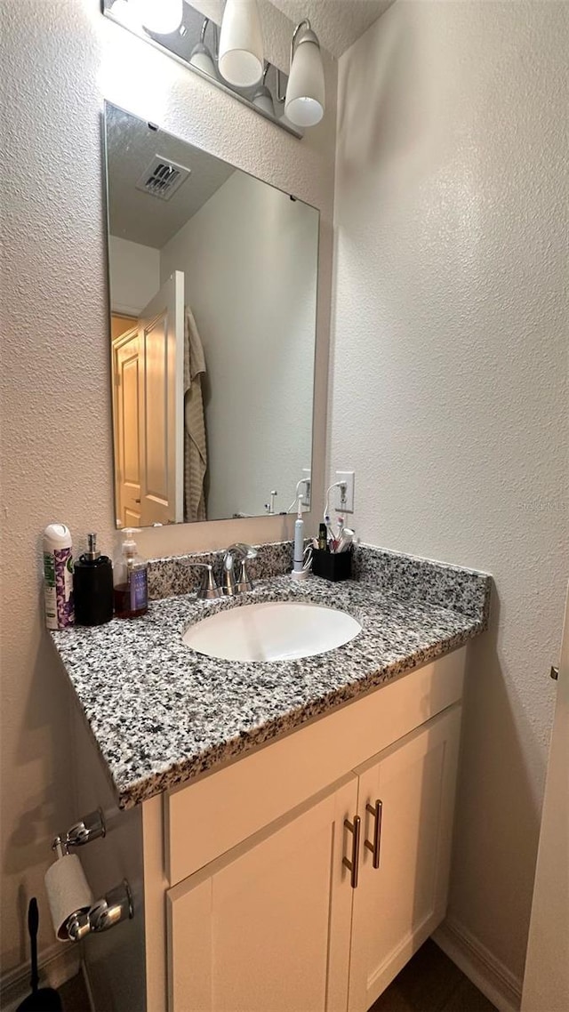 1528 Mirabella Cir, Davenport, FL 33897 - bathroom with vanity