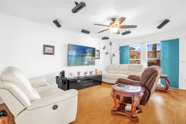 2588 Aventurine St, Kissimmee, FL 34744 - photo 4