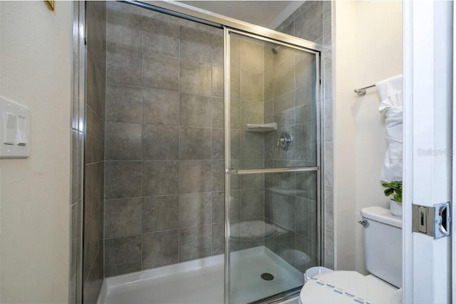4254 Lana Ave, Davenport, FL 33897 - bathroom with a stall shower