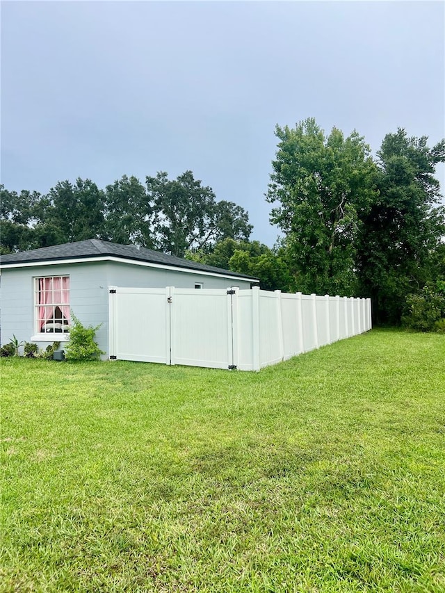 712 Cockatoo Ct, Kissimmee, FL 34759 - view of yard