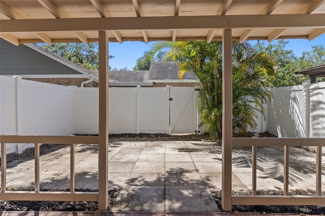 1724 Castle Rock Rd, Tampa, FL 33612 - photo 39