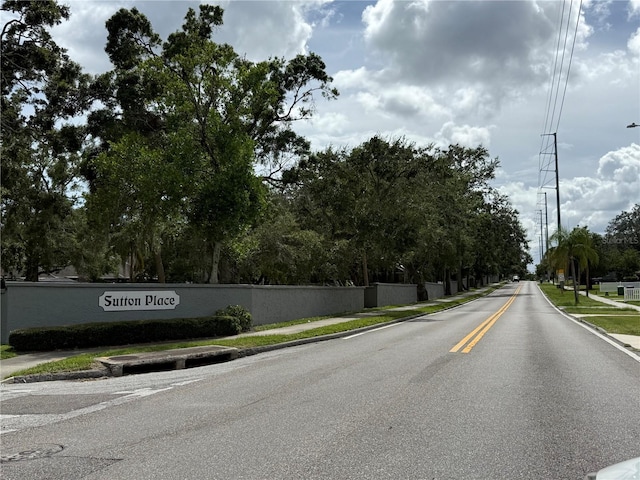1724 Castle Rock Rd, Tampa, FL 33612 - photo 48