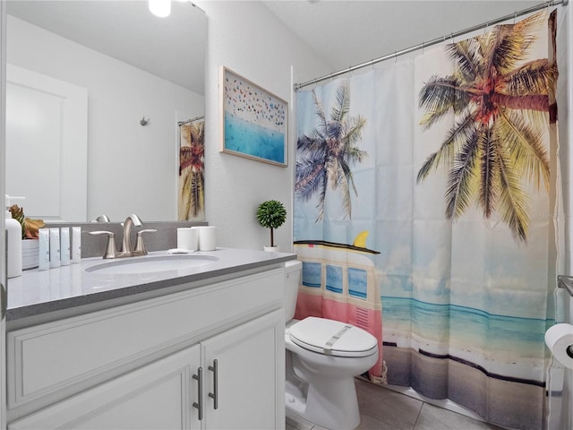 681 Pebble Beach Dr, Davenport, FL 33896 - bathroom with vanity, tile patterned floors, and curtained shower
