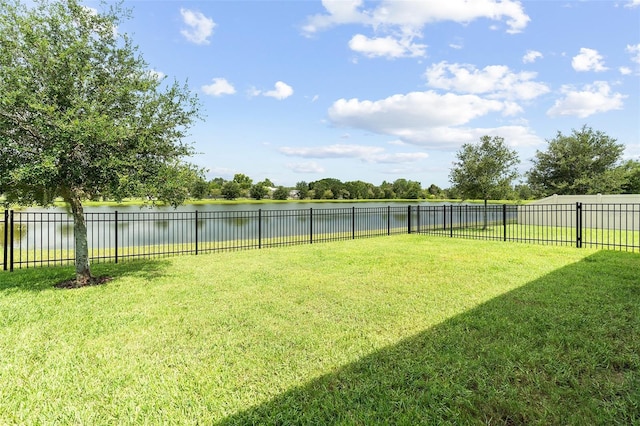 1817 Westerham Ave, Saint Cloud, FL 34771 - fenced backyard with a water view