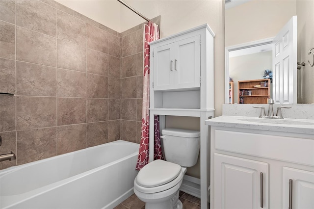 1817 Westerham Ave, Saint Cloud, FL 34771 - full bathroom featuring shower / tub combo with curtain and vanity