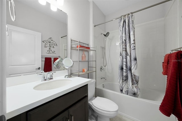 2000 Goblet Cove St, Kissimmee, FL 34746 - bathroom with shower / bath combination with curtain and vanity