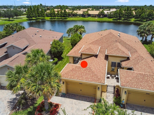3390 Fallbrook Dr, Kissimmee, FL 34759 - aerial view of property and surrounding area featuring a large body of water