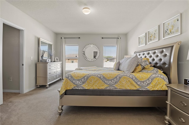 555 Lucerne Blvd, Winter Haven, FL 33881 - bedroom featuring carpet flooring and a textured ceiling