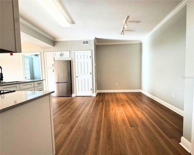 911 N Orange Ave Unit 414, Orlando, FL 32801 - photo 11