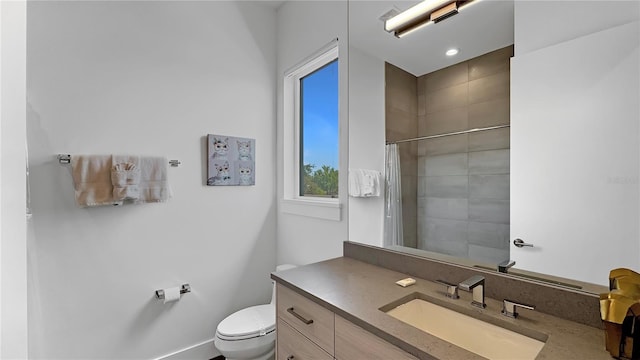 7551 Excitement Dr, Reunion, FL 34747 - full bath featuring vanity and a shower with curtain