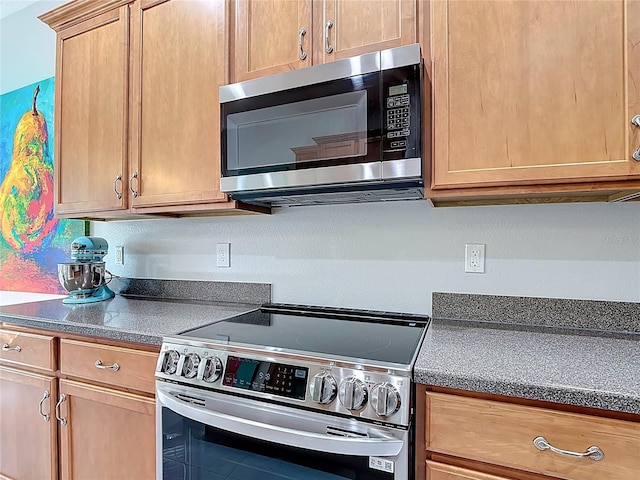 271 Indian Wells Ave, Poinciana, FL 34759 - photo 21