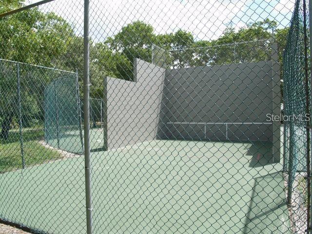 13102 Pembrook Ct, Hudson, FL 34667 - view of tennis court