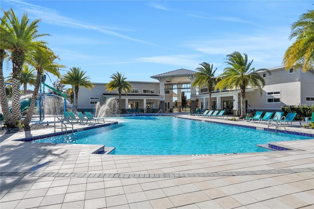 2541 Shanti Dr, Kissimmee, FL 34746 - community pool with a patio area