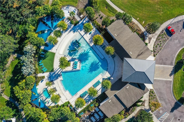 2541 Shanti Dr, Kissimmee, FL 34746 - bird's eye view of a pool area