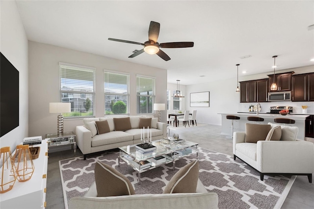 8991 Fluffy Lie Ct, Davenport, FL 33896 - photo 6