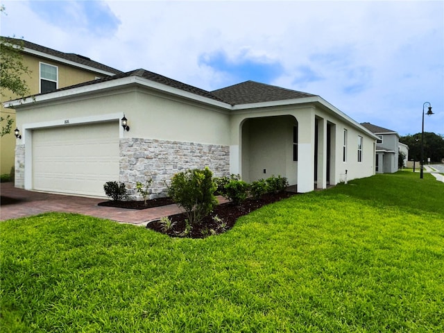 1686 Swan Swim Dr, Davenport, FL 33837 - photo 2