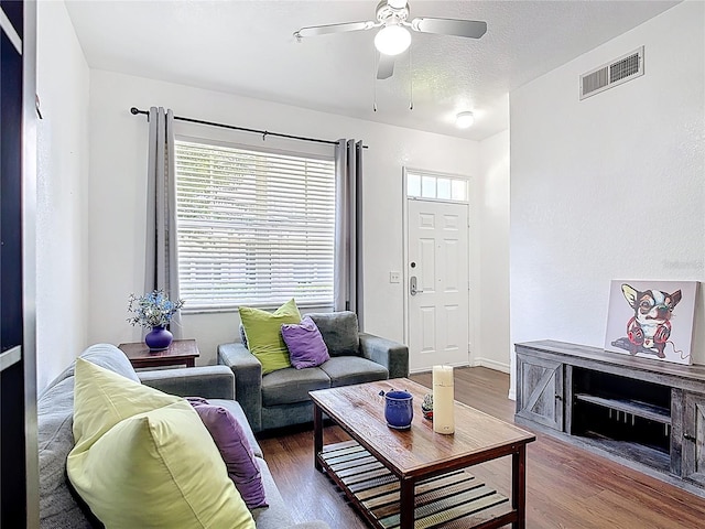 4000 Venetian Bay Dr Unit 104, Kissimmee, FL 34741 - photo 4