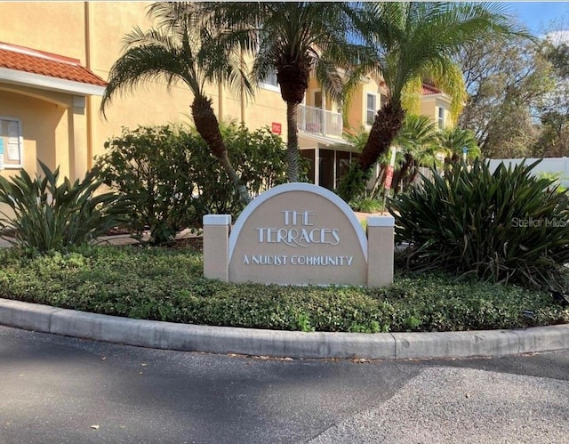21019 Sunpoint Way Unit 201, Lutz, FL 33558 - photo 4