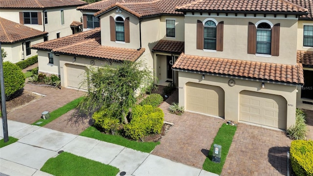 8203 Roseville Blvd, Davenport, FL 33896 - photo 1