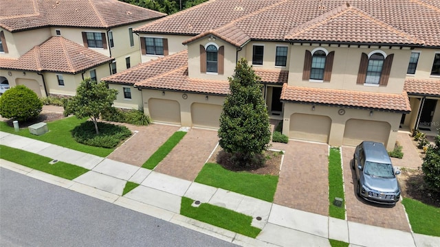 8193 Roseville Blvd, Davenport, FL 33896 - photo 1