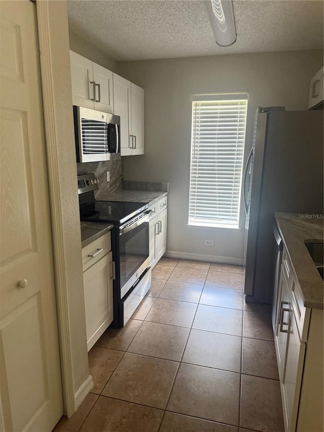 2751 Merrieweather Ln, Kissimmee, FL 34743 - photo 5