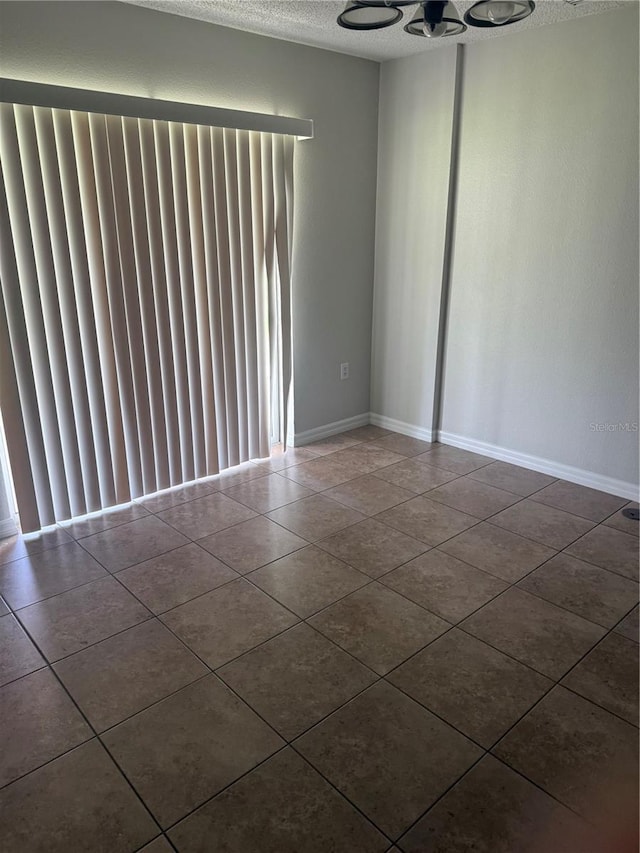 2751 Merrieweather Ln, Kissimmee, FL 34743 - photo 8
